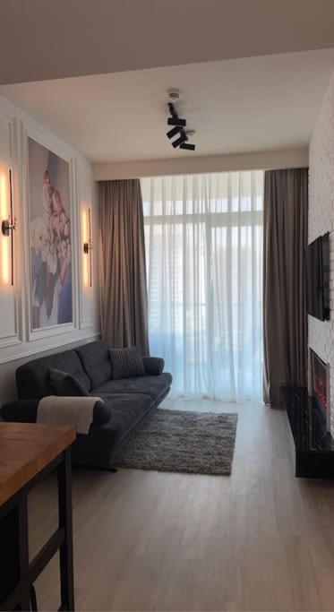 New Luxury Modern Canal View. Apartment Dubai Exterior photo